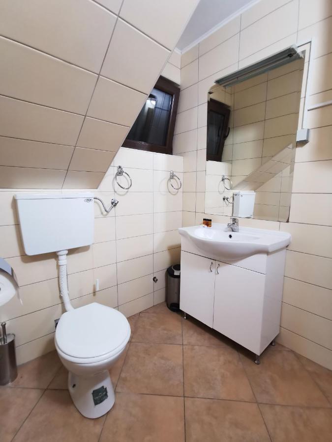 Motel Imperija Ub المظهر الخارجي الصورة